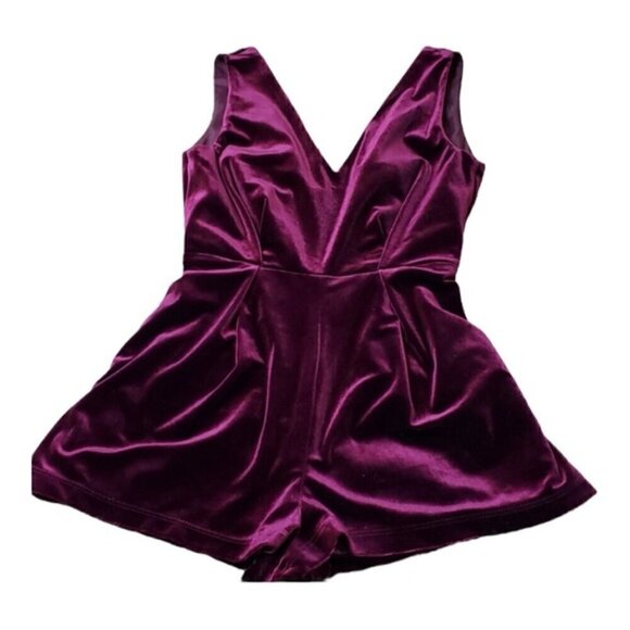 Topshop Petite deep wine colour purple velvet shorts romper lace back size US2 - Picture 3 of 9